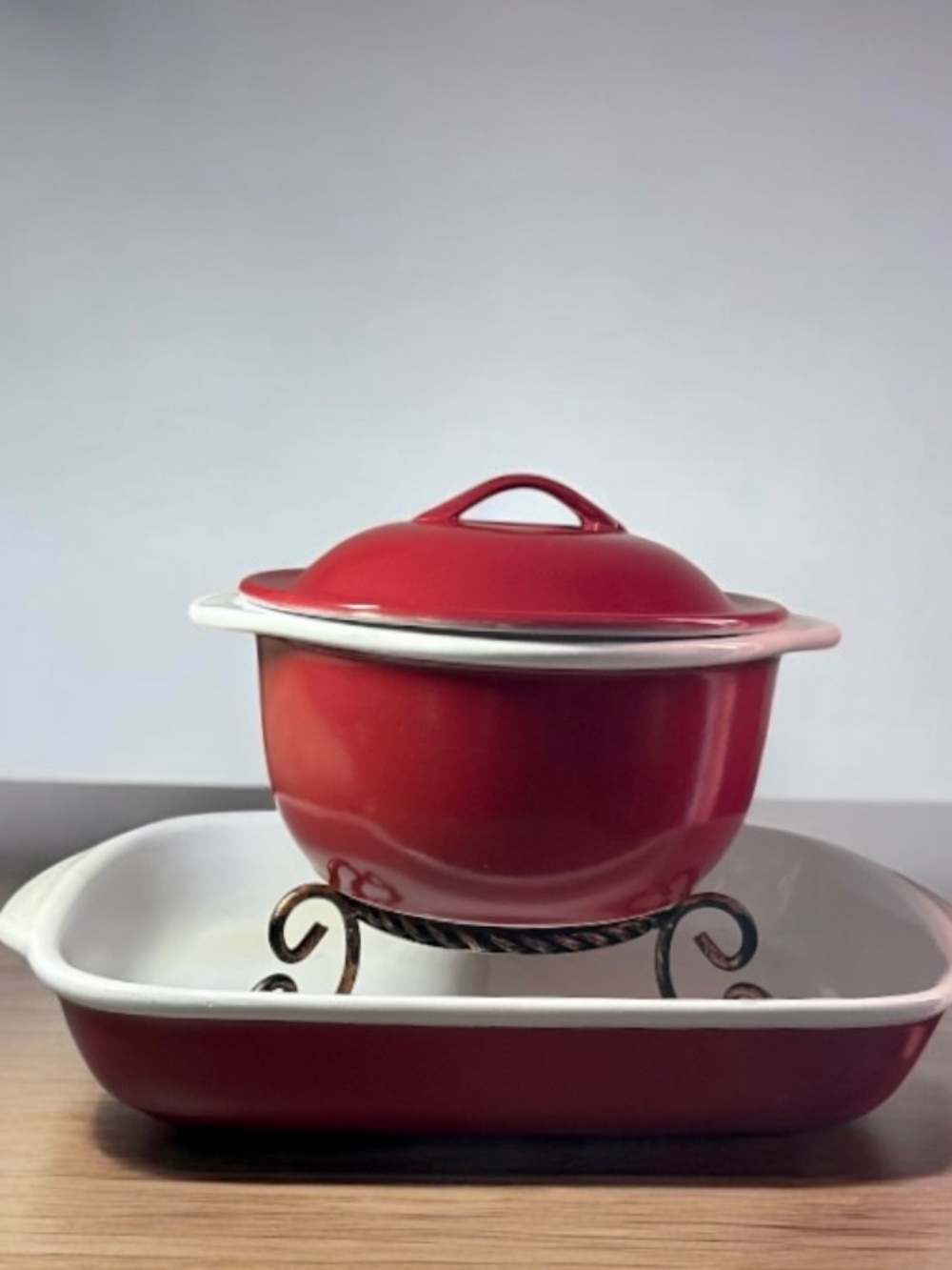 MCM CorningWare Classic Cafe Red Covered Casserole and Roaster Set